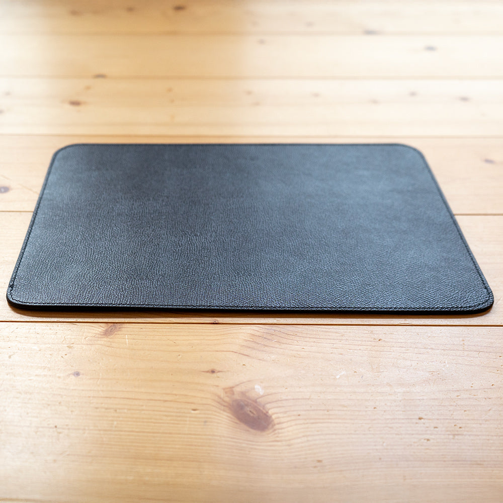 職人が作るレザースリーブ 15インチMacBook Air用